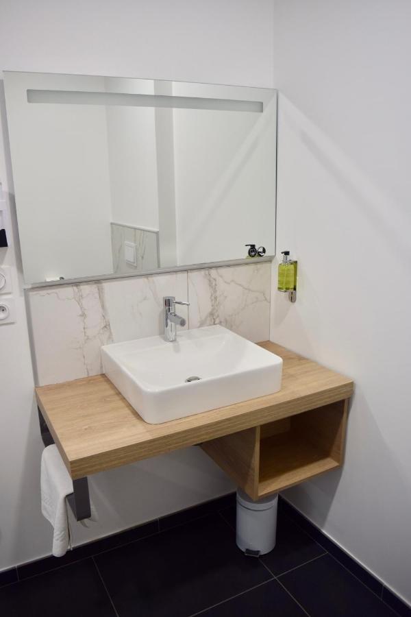 Hotel Et Appartements Les Platanes Thueyts 외부 사진